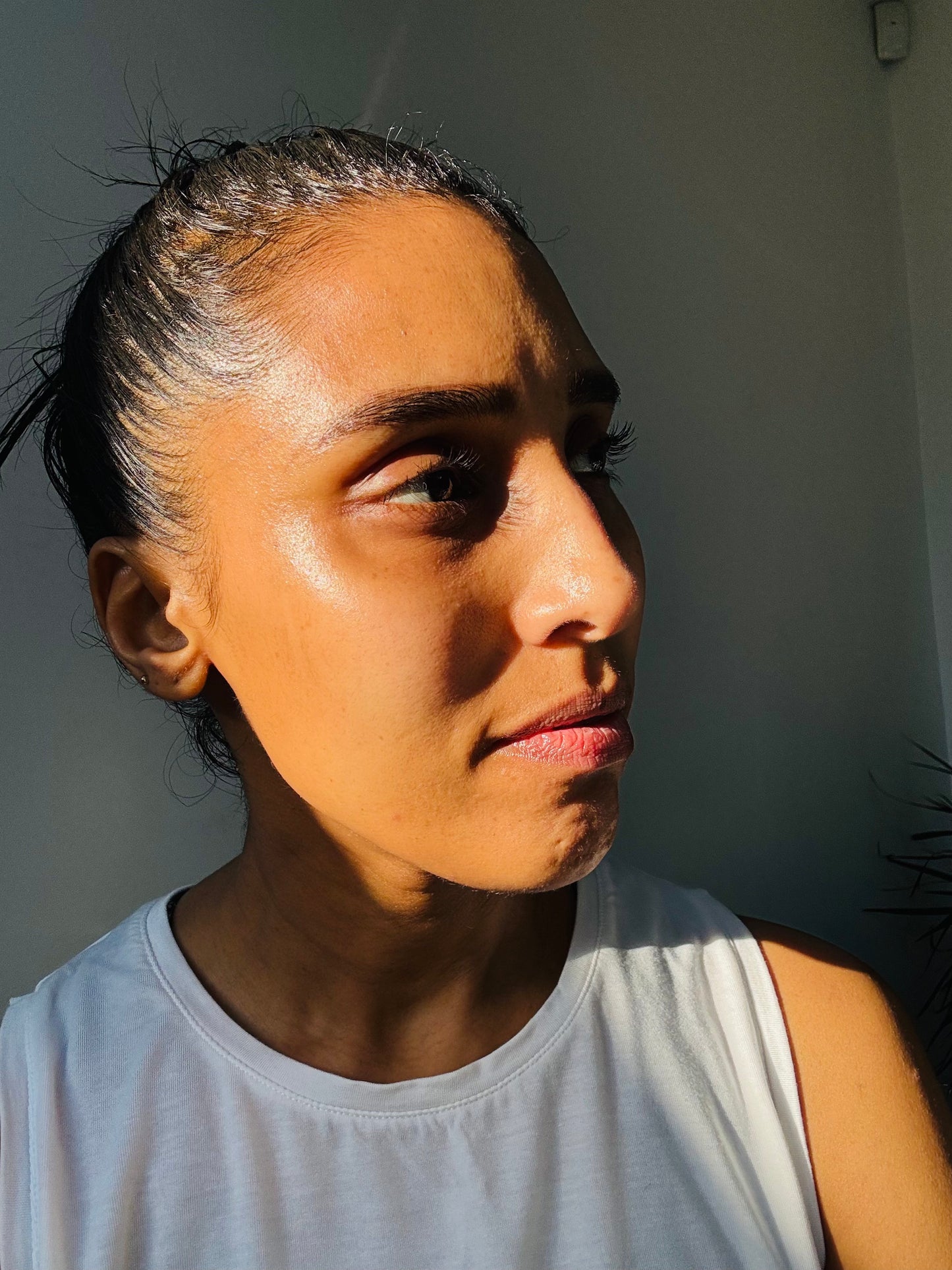 Revitalise Your Face with Daily Face Yoga Routine - Course